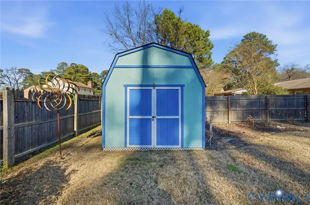 $439,950 | 2836 Meadow Wood Drive East, Chesapeake, VA 23321