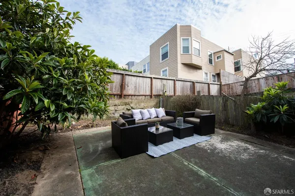 $2,100,000 | 1482-1484 18th Avenue, San Francisco, CA 94122