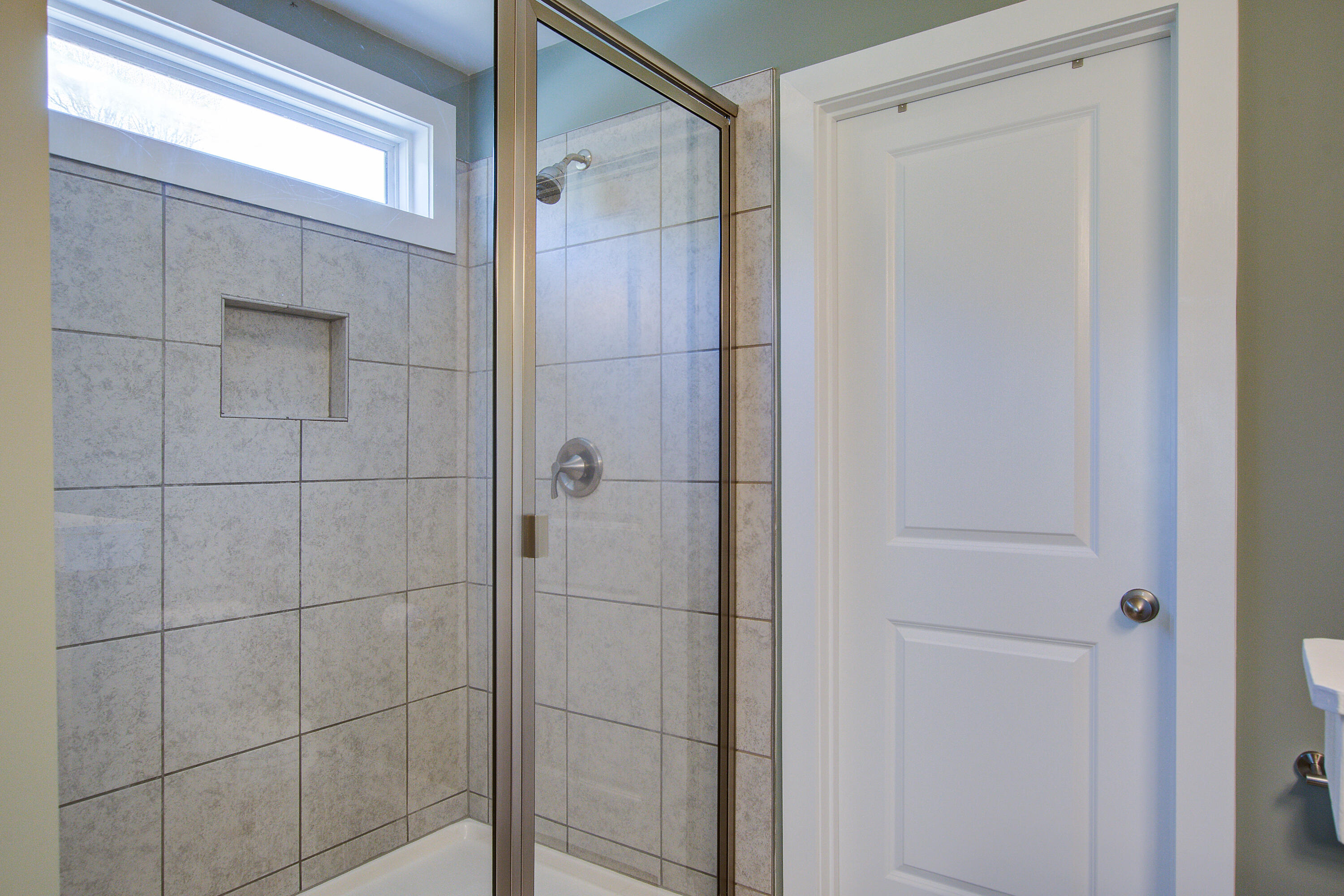 1926 Grimball Road Charleston, SC 29412 - Photo 20 of 41 Primary Bath