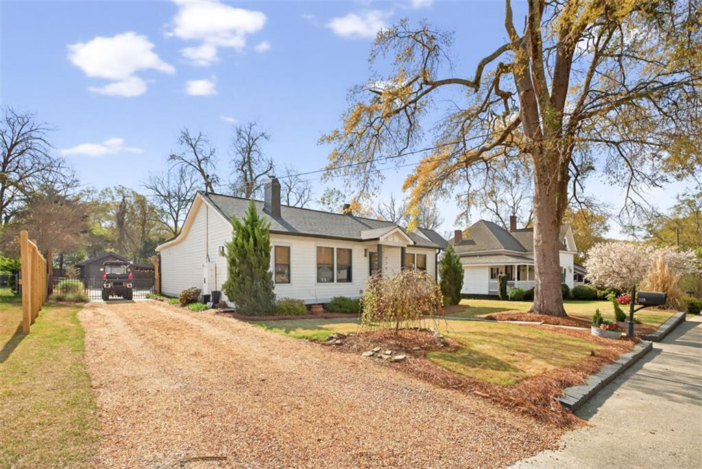 229 Alcovy Street Monroe, GA 30655 - Photo 2 of 56