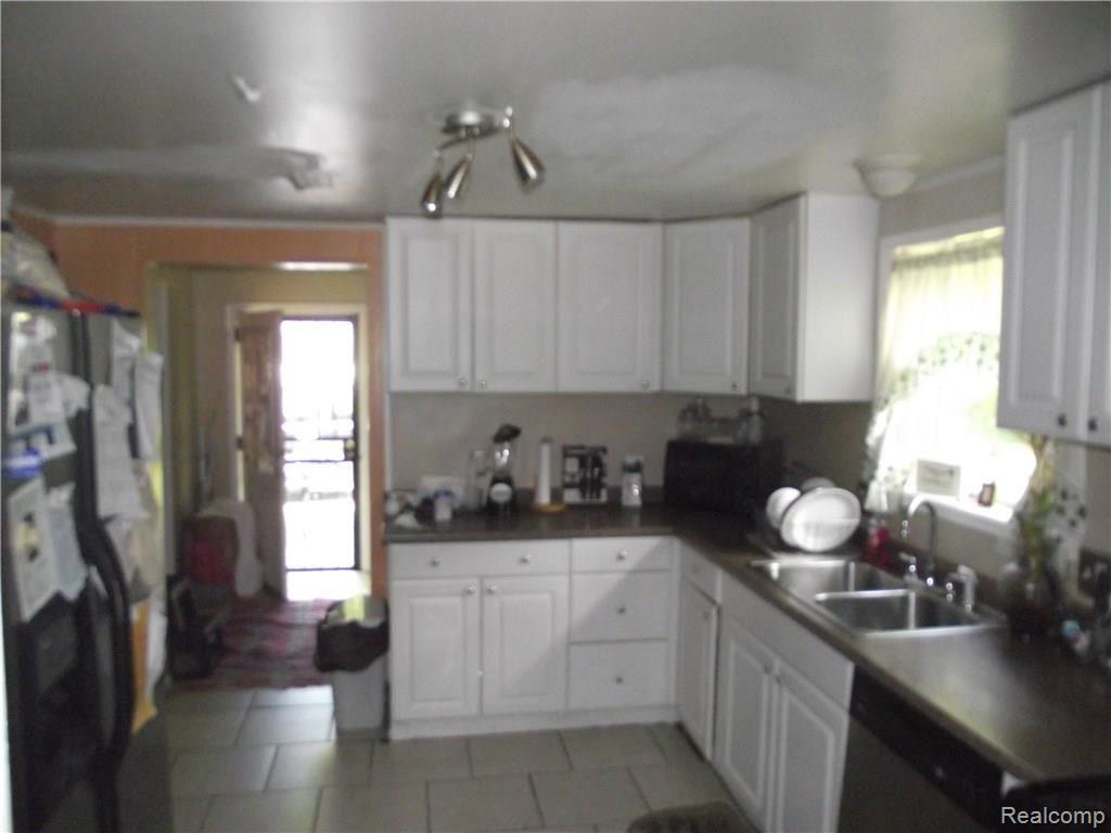 22515 Beech Road Southfield, MI 48033 - Photo 7 of 17 Beech & Forrer 008.jpg