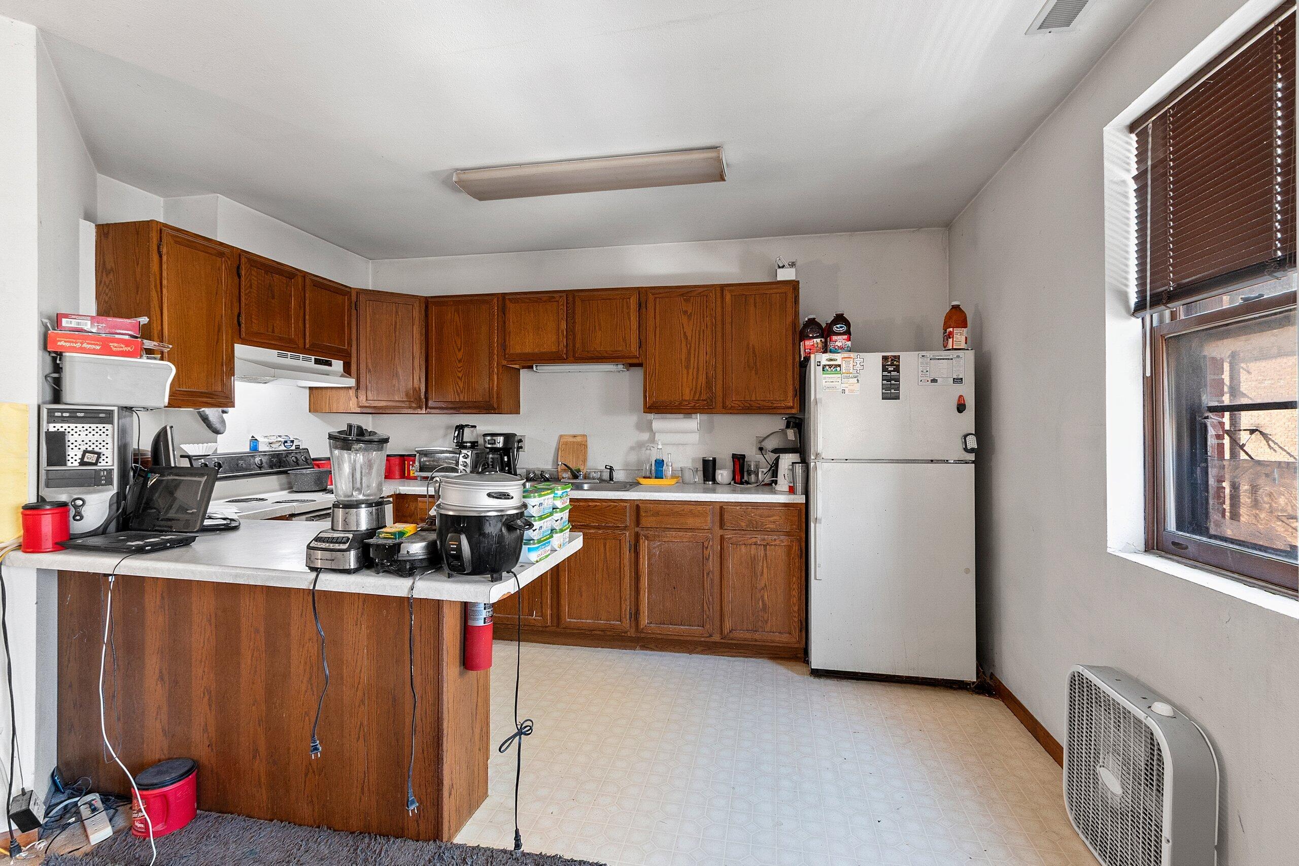 511 1st Street Menominee, MI 49858 - Photo 27 of 47 Back Apt Kitchen