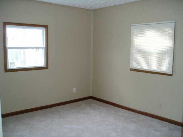 256 South Hampton Road Columbus, OH 43213 - Photo 6 of 10