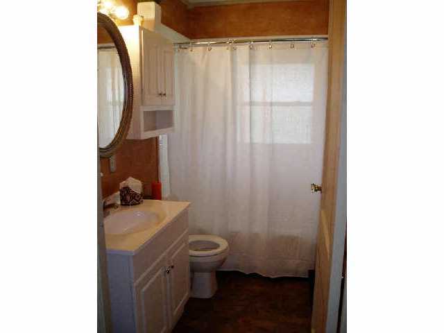 256 South Hampton Road Columbus, OH 43213 - Photo 9 of 10