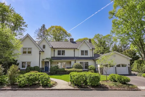 $3,650,000 | 12 Woodland Avenue, Bronxville, NY 10708