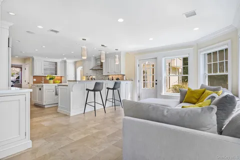 $3,650,000 | 12 Woodland Avenue, Bronxville, NY 10708