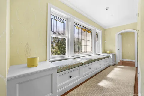 $3,650,000 | 12 Woodland Avenue, Bronxville, NY 10708
