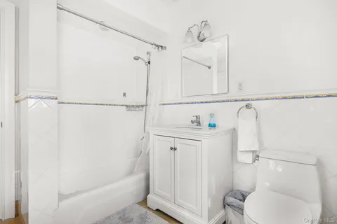 $3,650,000 | 12 Woodland Avenue, Bronxville, NY 10708