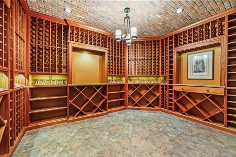 $3,650,000 | 12 Woodland Avenue, Bronxville, NY 10708