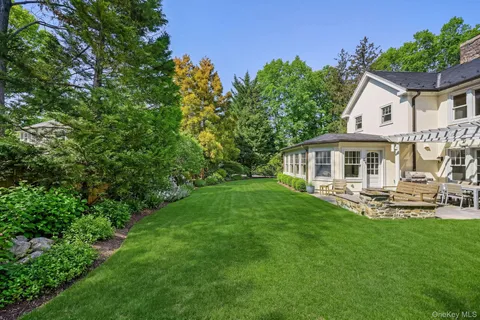 $3,650,000 | 12 Woodland Avenue, Bronxville, NY 10708
