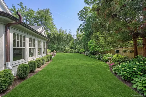 $3,650,000 | 12 Woodland Avenue, Bronxville, NY 10708