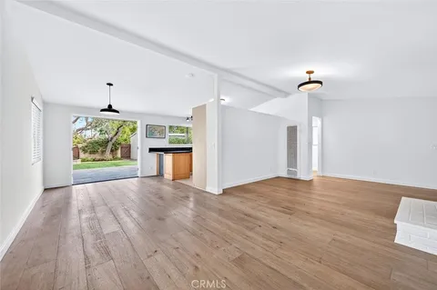 $2,495,000 | 1962 Fullerton Avenue, Costa Mesa, CA 92627