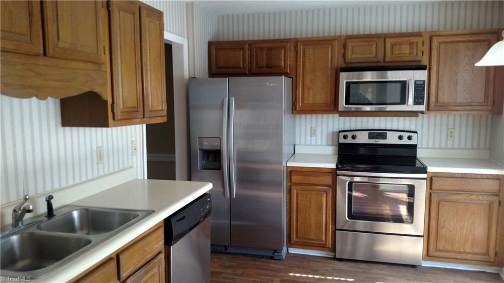 1715 Ternberry Road High Point, NC 27262 - Photo 7 of 18 Gallery Image 7