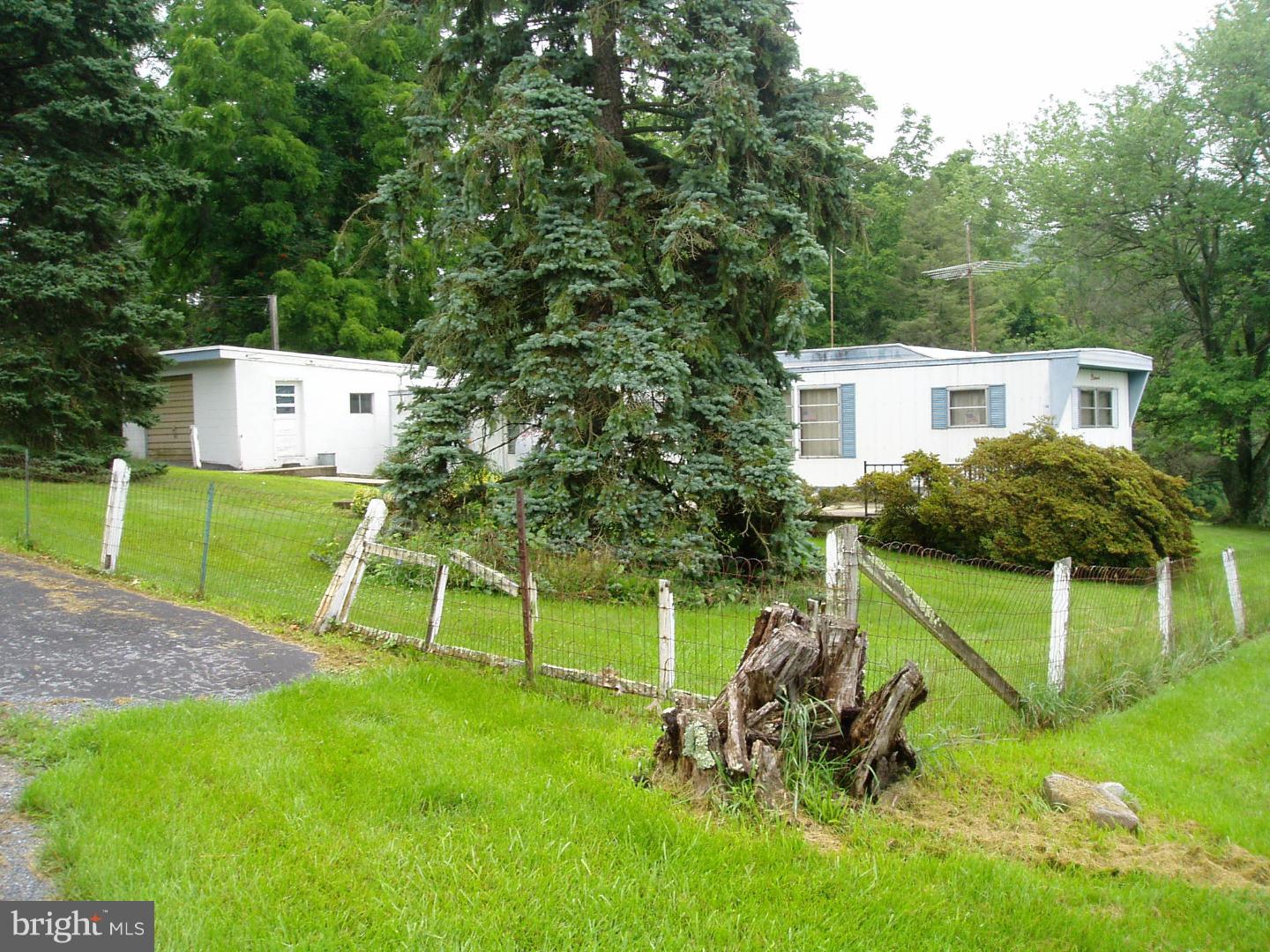 43 Longview Road Boyertown, PA 19512 - Photo 1 of 4 Gallery Image 1