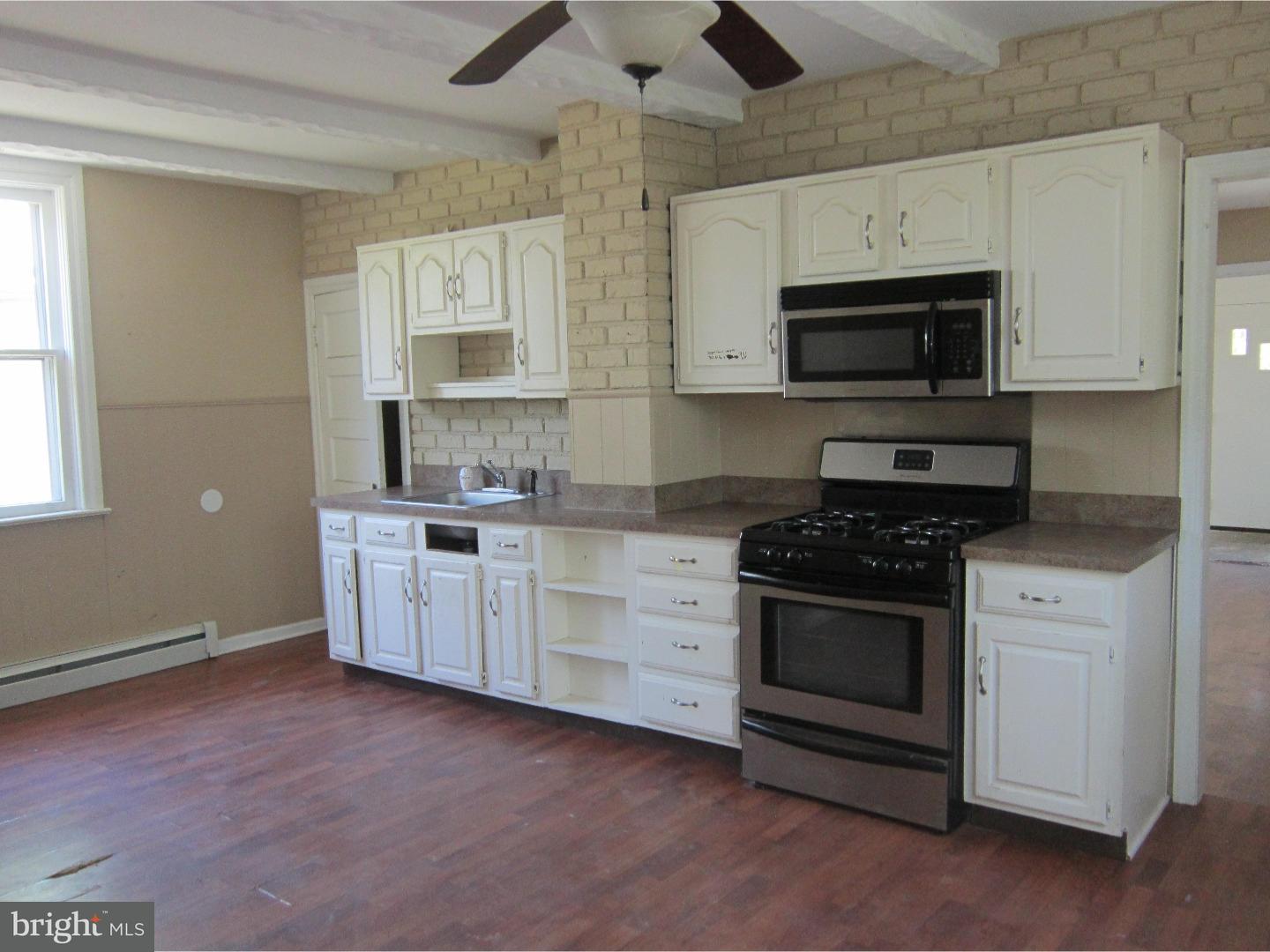 544 Berlin Road Clementon, NJ 08021 - Photo 7 of 20
