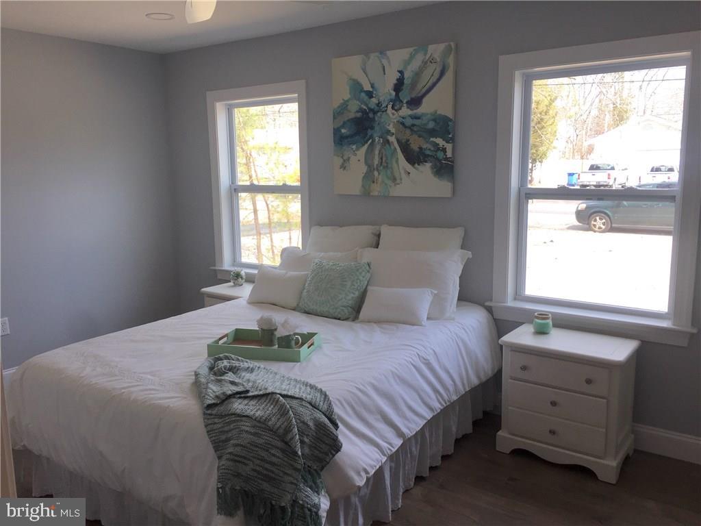 145 Bowsprit Road Manahawkin, NJ 08050 - Photo 6 of 9