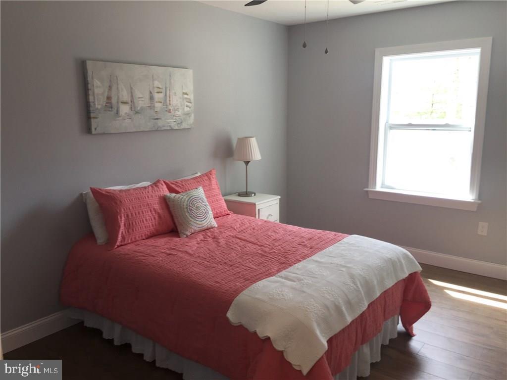 145 Bowsprit Road Manahawkin, NJ 08050 - Photo 8 of 9