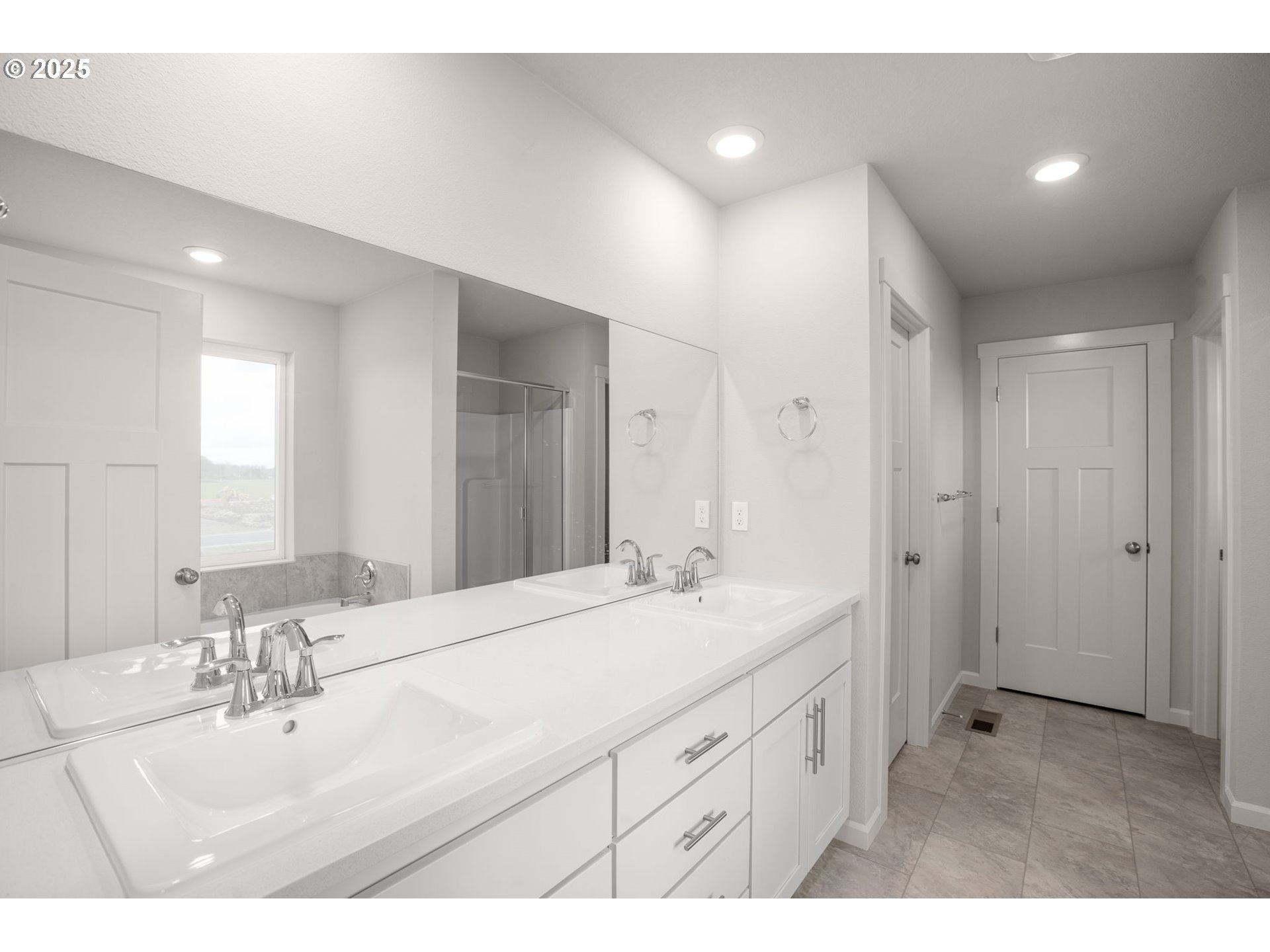 5887 Bainbridge Road Eugene, OR 97402 - Photo 20 of 36 Gallery Image 20