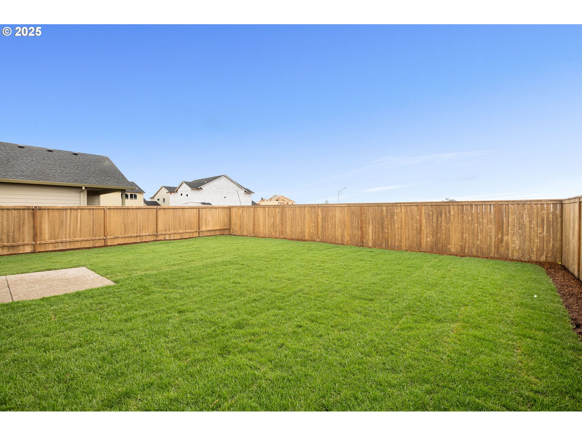 5887 Bainbridge Road Eugene, OR 97402 - Photo 34 of 36 Gallery Image 34