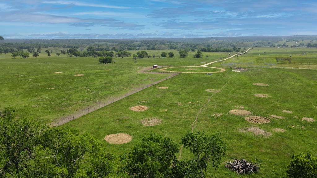 305 Rd Navasota Tx 77868 Road Navasota, TX 77868 - Photo 7 of 11 a view of a field with an ocean