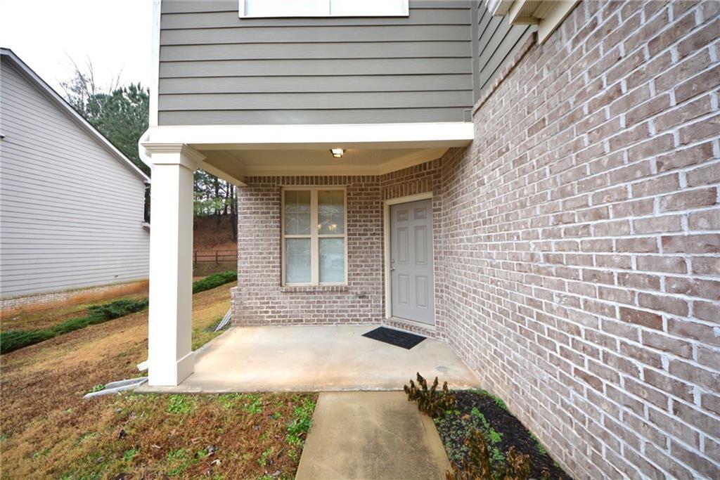 4305 Traipse Path Ellenwood, GA 30294 - Photo 7 of 36
