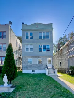 $2,050 | 245 Duncan Avenue, Unit 4, Jersey City, NJ 07306