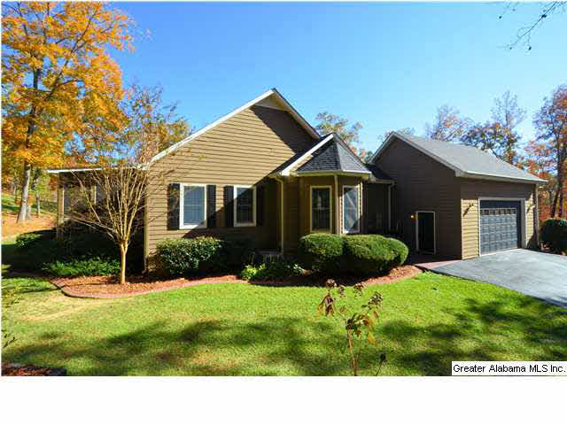 315 Christopher Cove Sterrett, AL 35147 - Photo 3 of 32