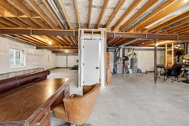 $470,000 | 9015 Northeast 111th Place, Kansas City, MO 64157