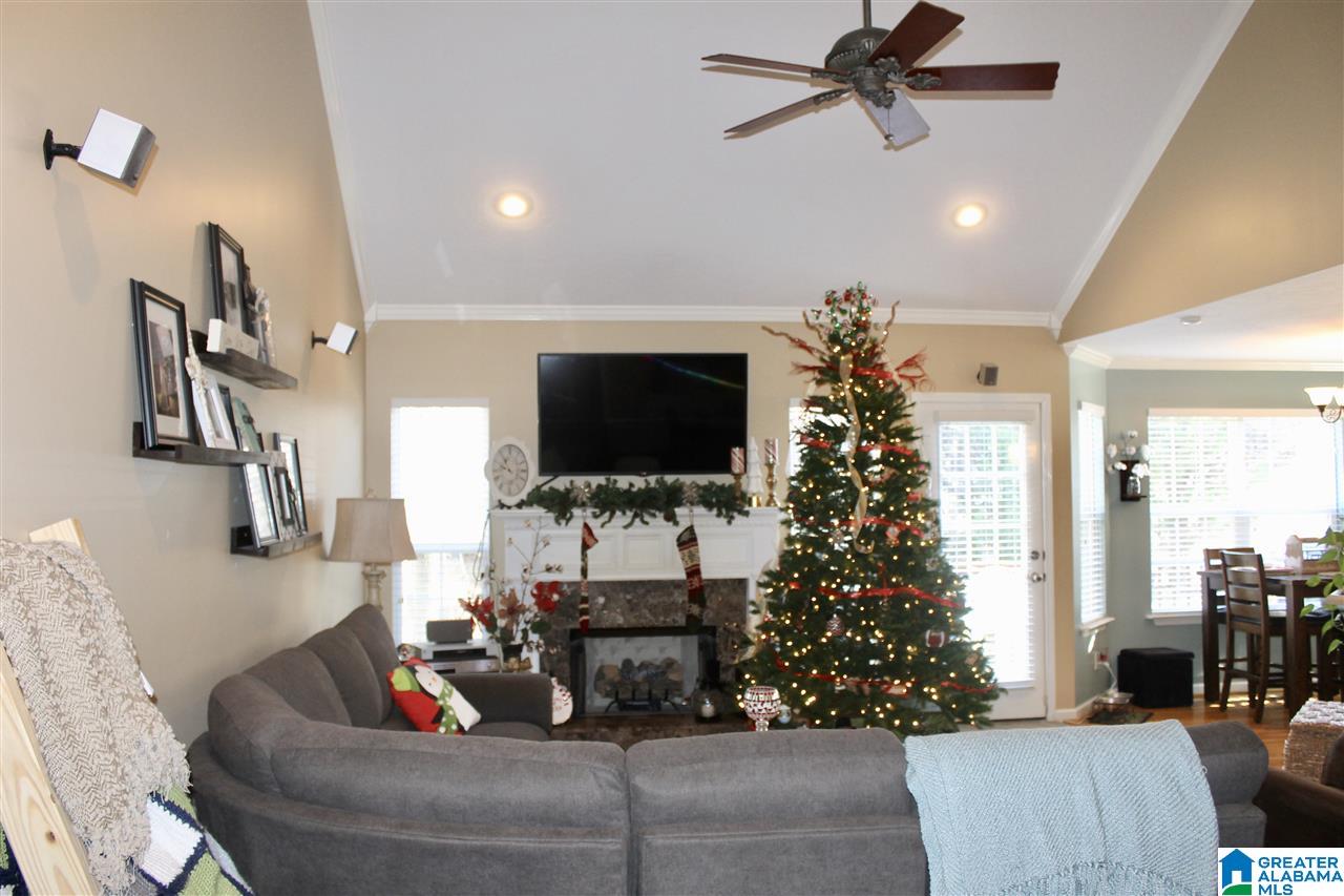 1196 Whites Gap Road Southeast Jacksonville, AL 36265 - Photo 3 of 25