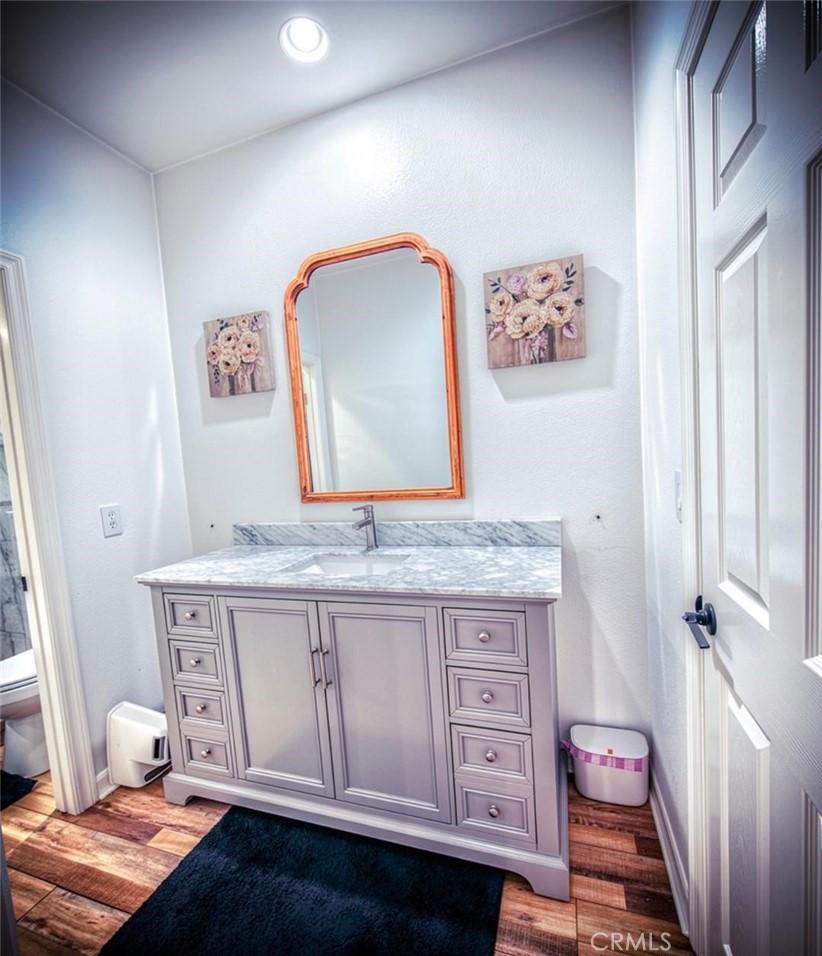 366 Caldera Street Perris, CA 92570 - Photo 43 of 60 Bathroom #2