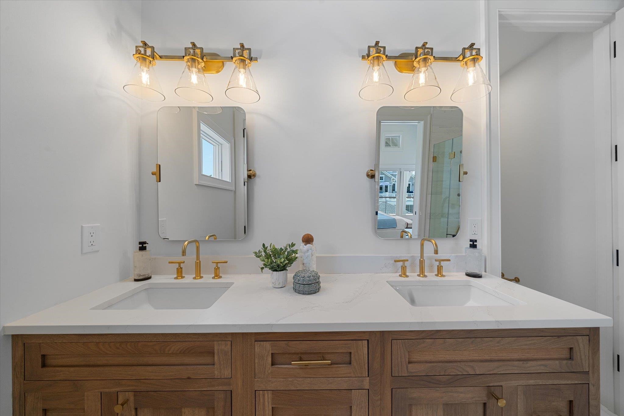 155 112th Stone Harbor, NJ 08247 - Photo 19 of 49