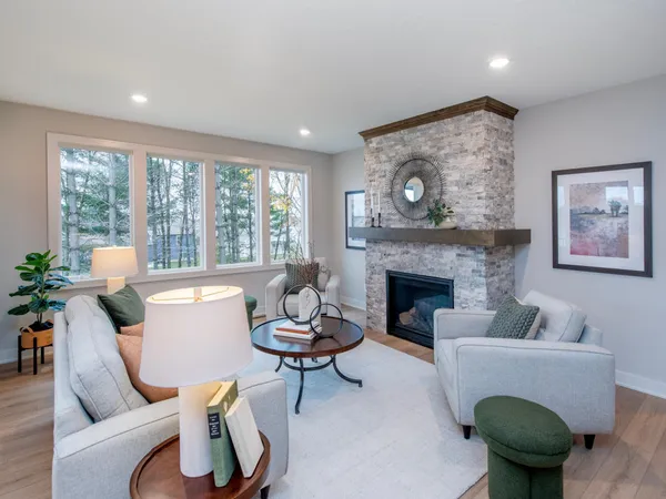 $715,000 | 9160 62nd Street South, Cottage Grove, MN 55016