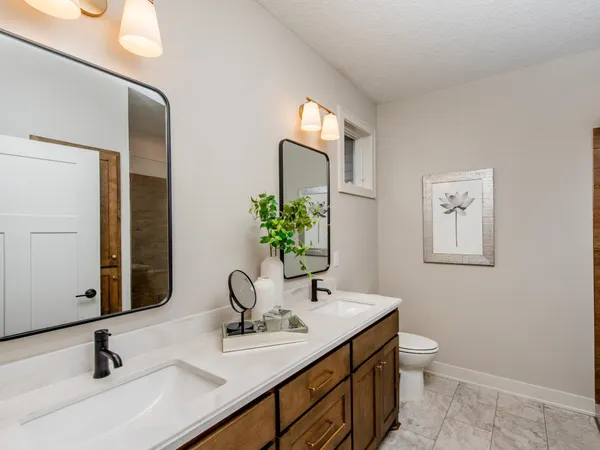 $715,000 | 9160 62nd Street South, Cottage Grove, MN 55016