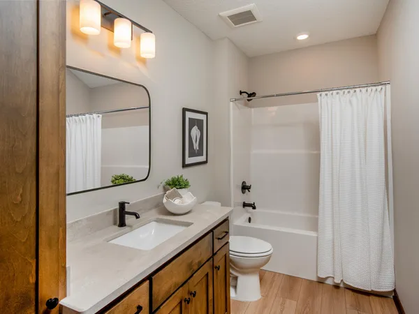 $715,000 | 9160 62nd Street South, Cottage Grove, MN 55016