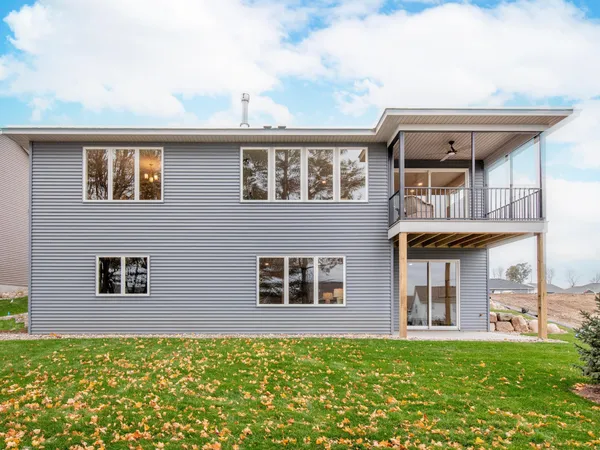 $715,000 | 9160 62nd Street South, Cottage Grove, MN 55016