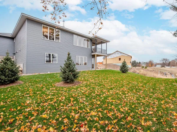 $715,000 | 9160 62nd Street South, Cottage Grove, MN 55016