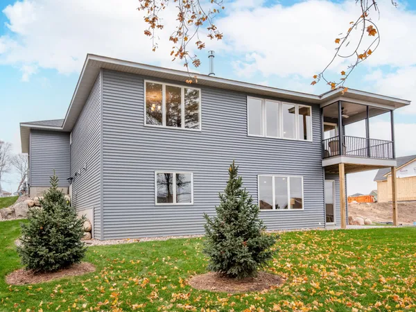$715,000 | 9160 62nd Street South, Cottage Grove, MN 55016
