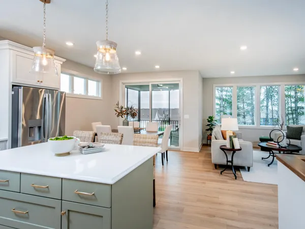 $715,000 | 9160 62nd Street South, Cottage Grove, MN 55016