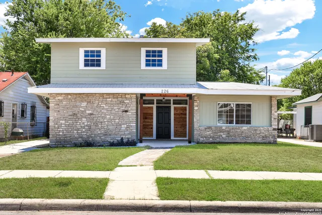 $1,950 | 226 Linares Street, San Antonio, TX 78225