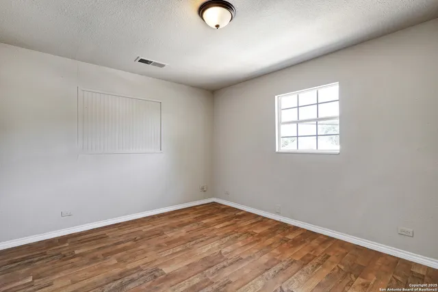 $1,950 | 226 Linares Street, San Antonio, TX 78225