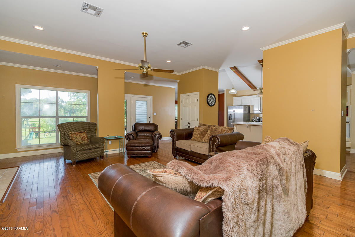 1134 Donnell Road Broussard, LA 70518 - Photo 10 of 26 1134 Donnel Rd.-7