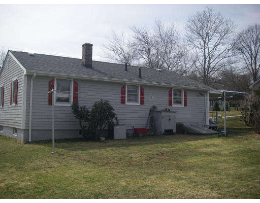 26 Redwood Road Somerset, MA 02726 - Photo 6 of 18 Gallery Image 6