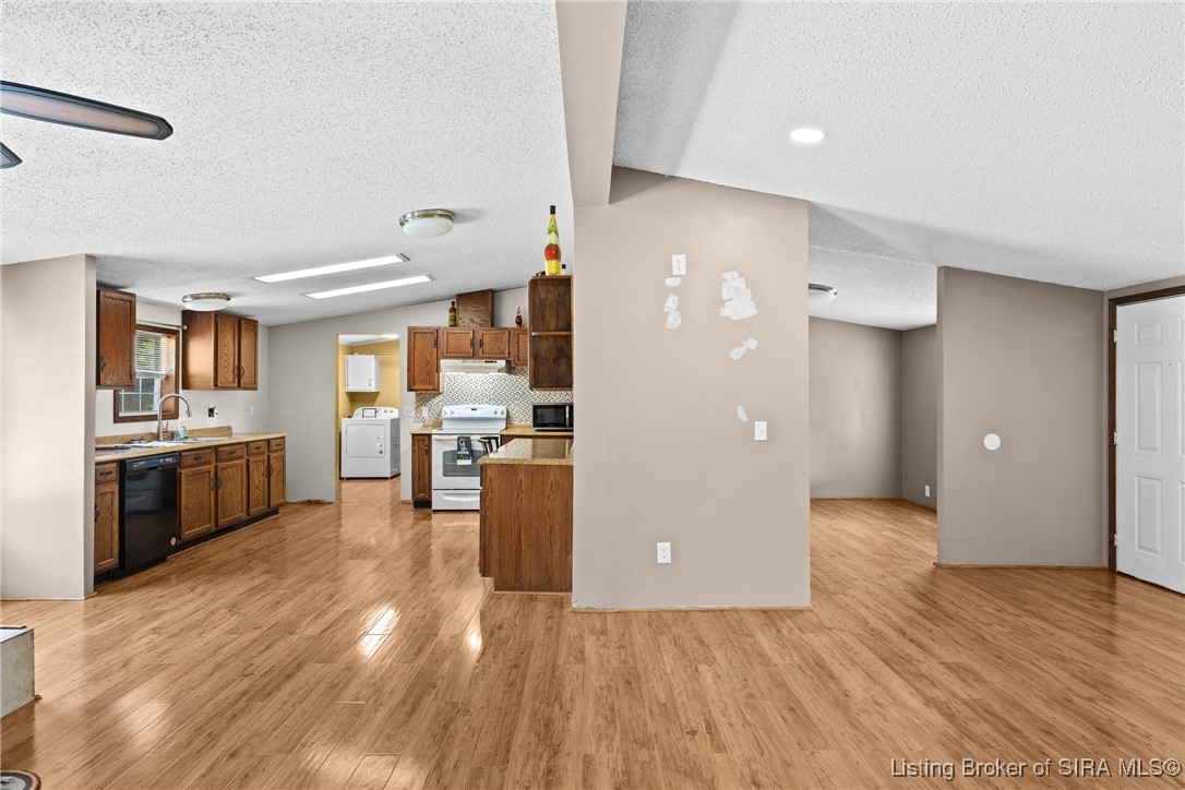 29412 Voyles Road Pekin, IN 47165 - Photo 9 of 49 Gallery Image 9