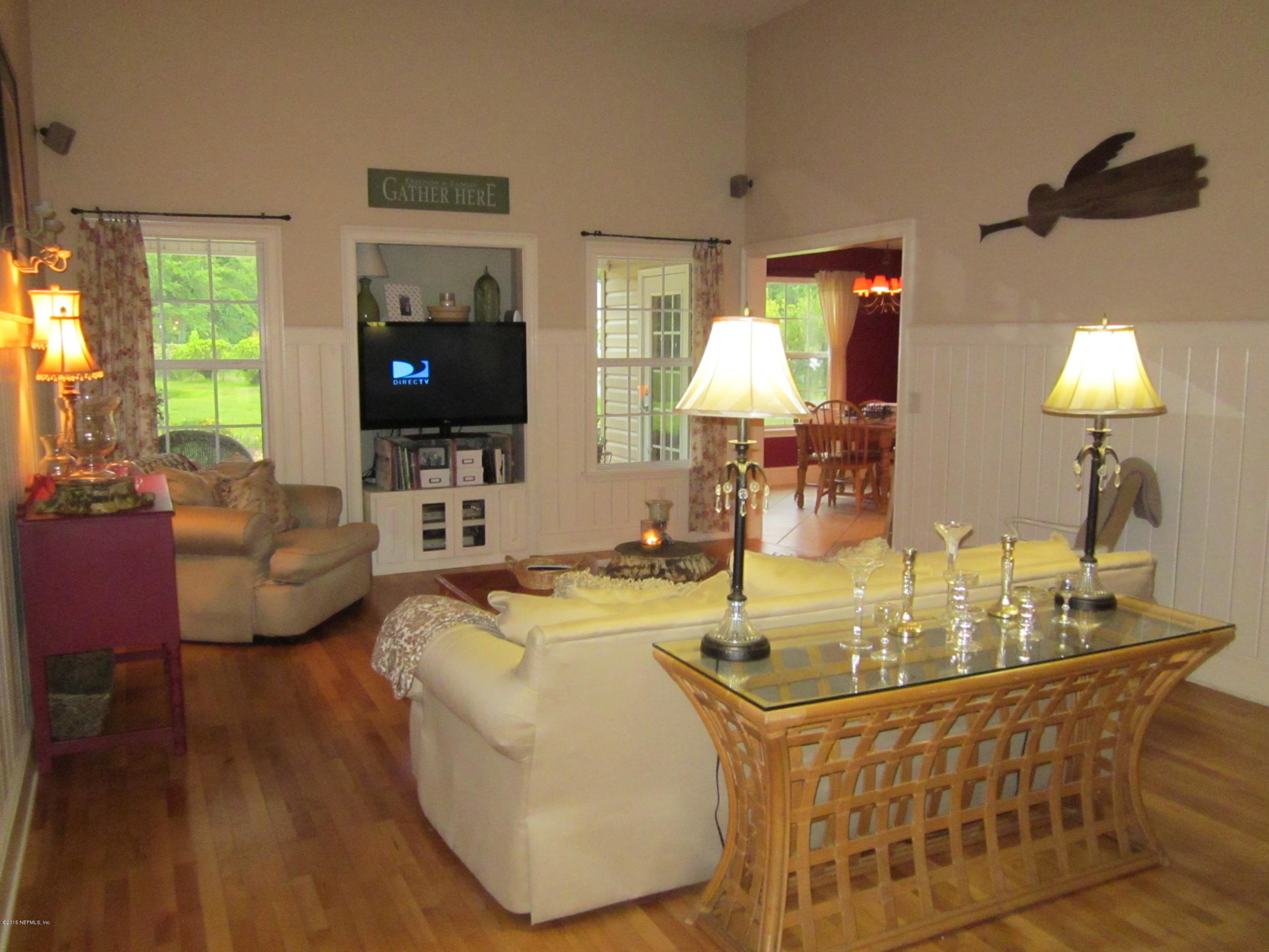 43780 Thomas Creek Road Callahan, FL 32011 - Photo 2 of 16 Family Room