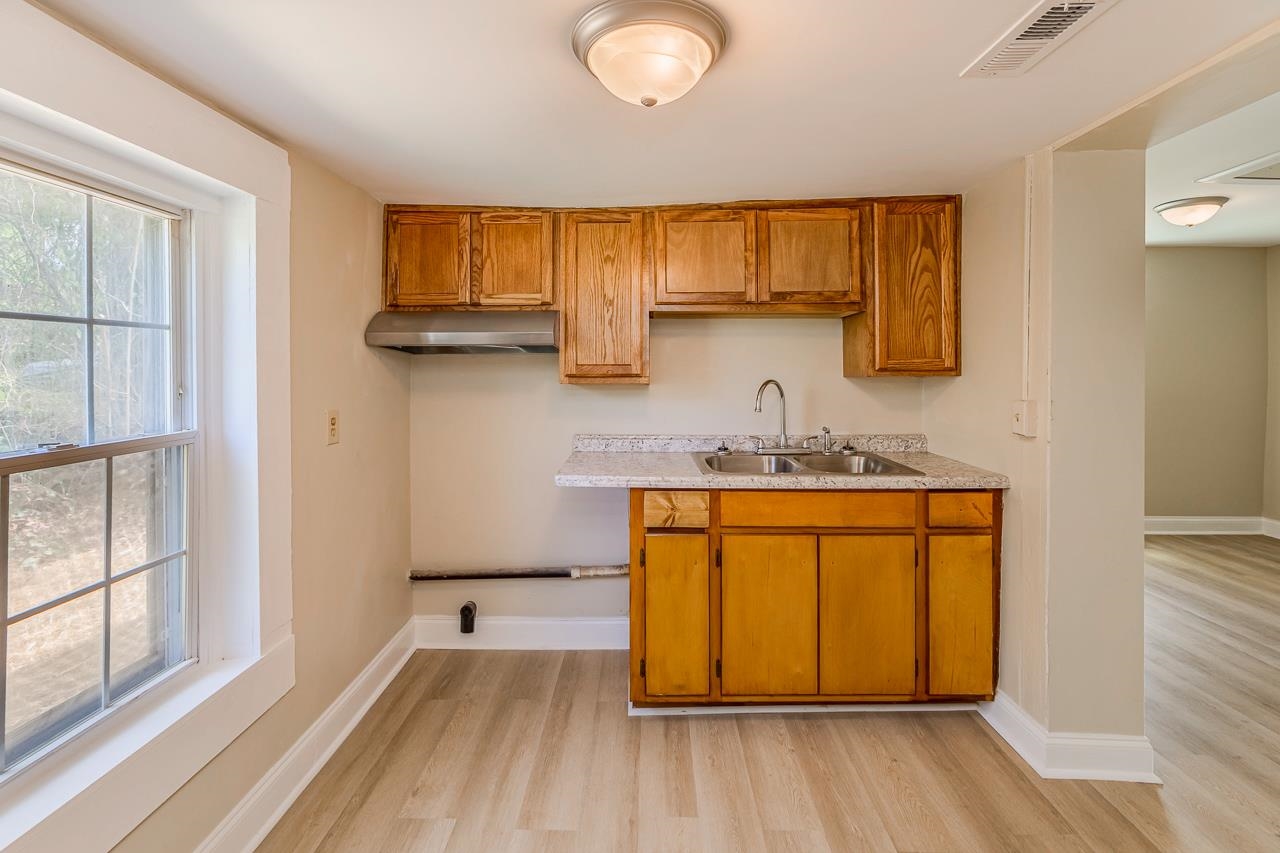 114 Woodrow Street Union, SC 29379 - Photo 10 of 16