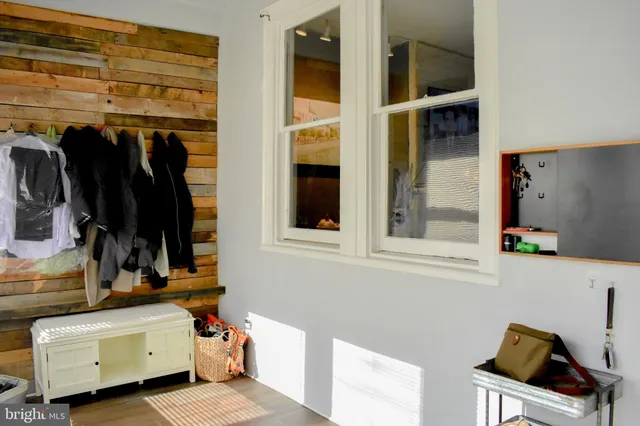 $2,400 | 102 North Wells Avenue, Glenolden, PA 19036