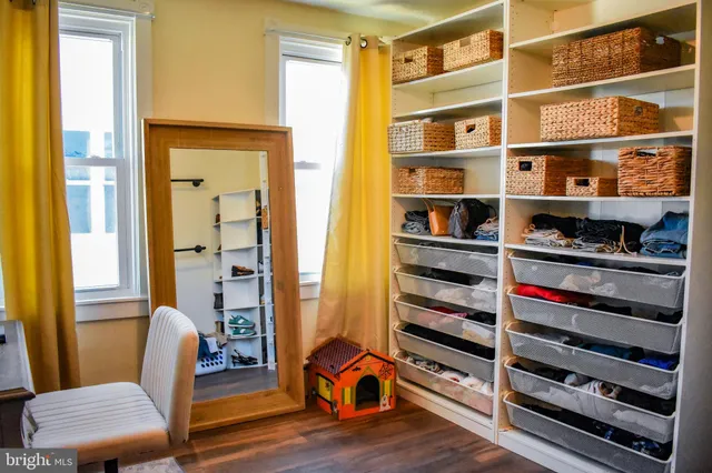 $2,400 | 102 North Wells Avenue, Glenolden, PA 19036