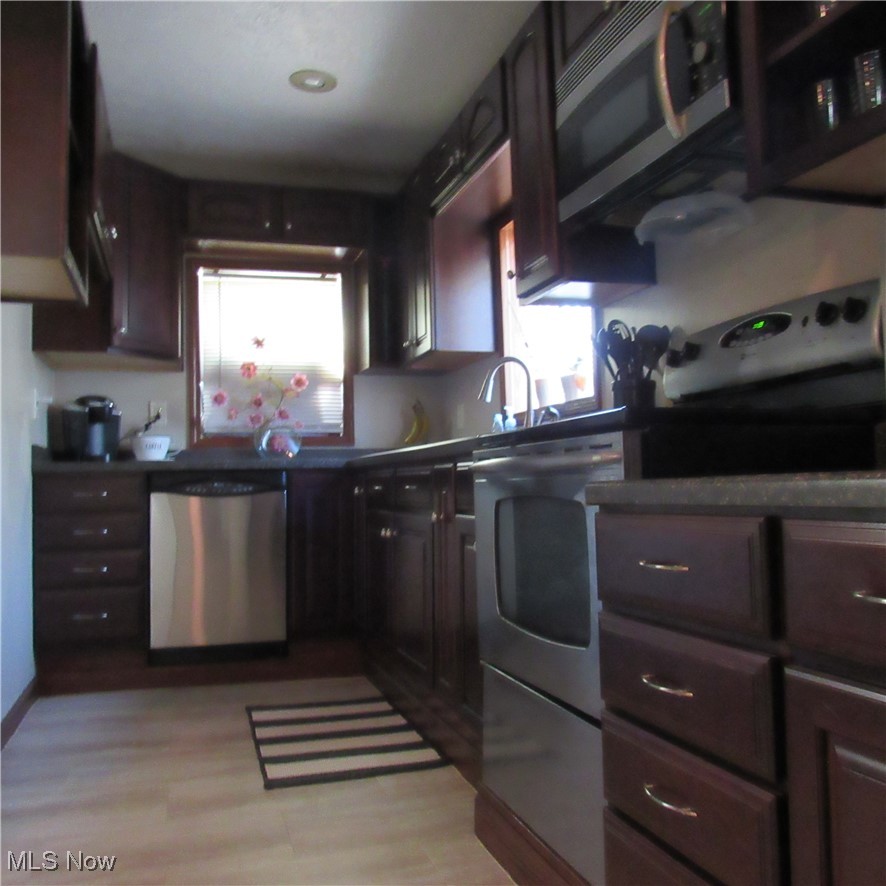194 Killian Road Akron, OH 44319 - Photo 30 of 35