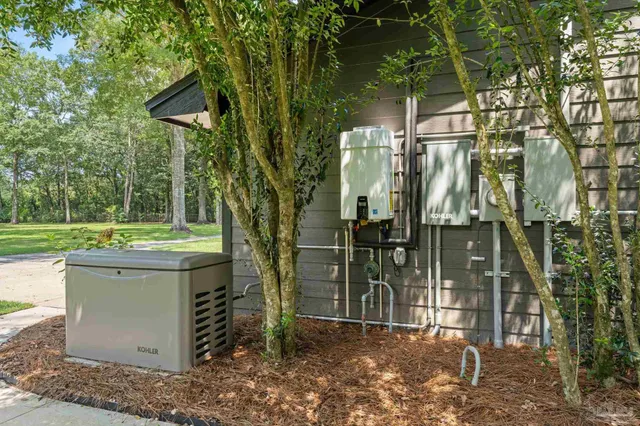 $795,000 | 7716 Sunshine Hill Road, Molino, FL 32577