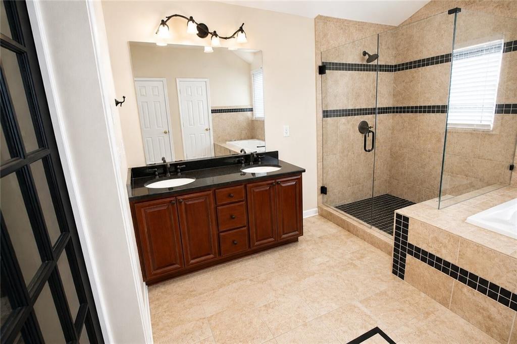 1464 Lakeview Road Grayson, GA 30017 - Photo 52 of 92